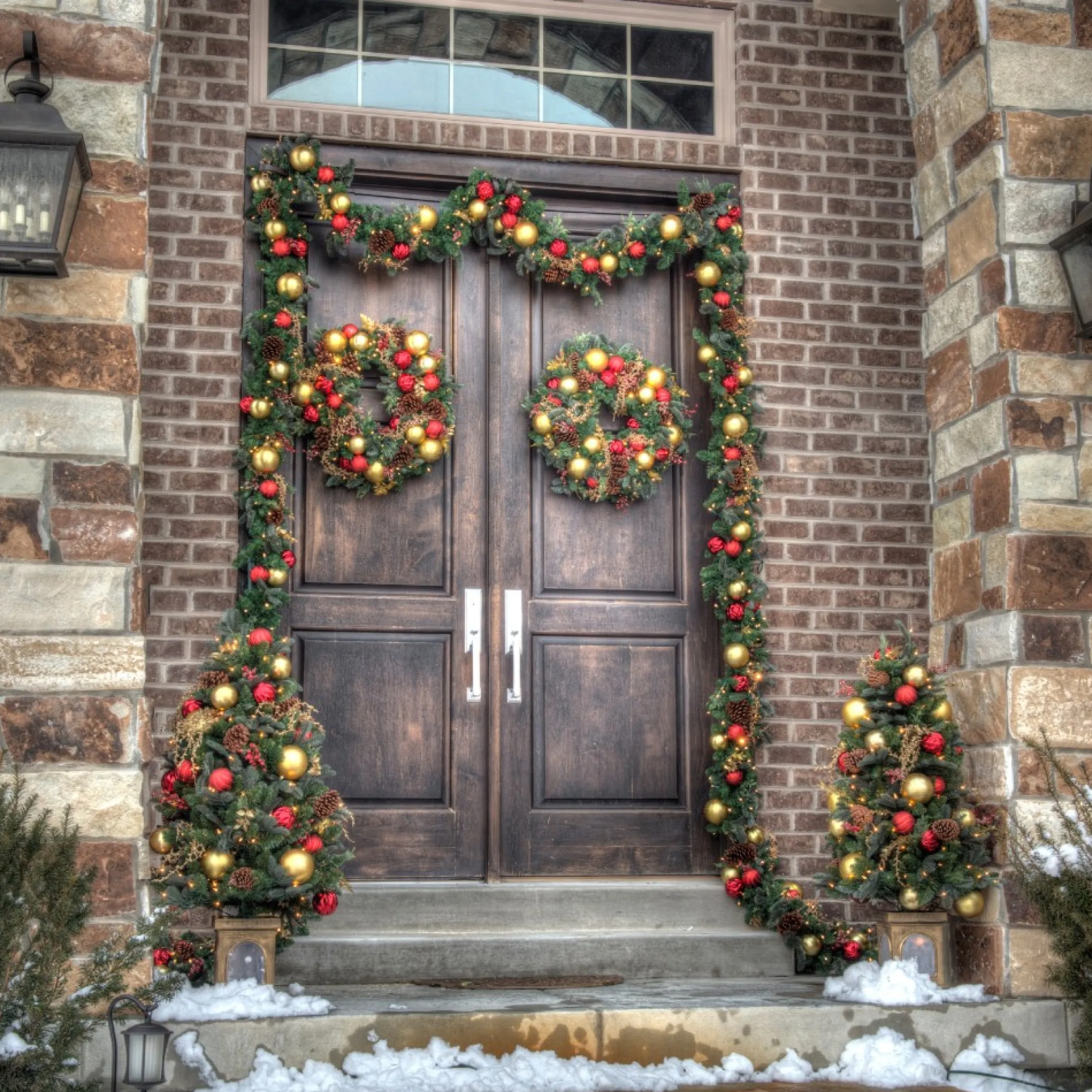 Adjustable Christmas Garland Hanger For Double Door Frames