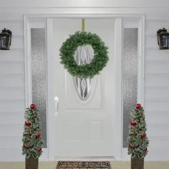 Canadian Pine Artificial Christmas Wreath, 18-Inch, Unlit