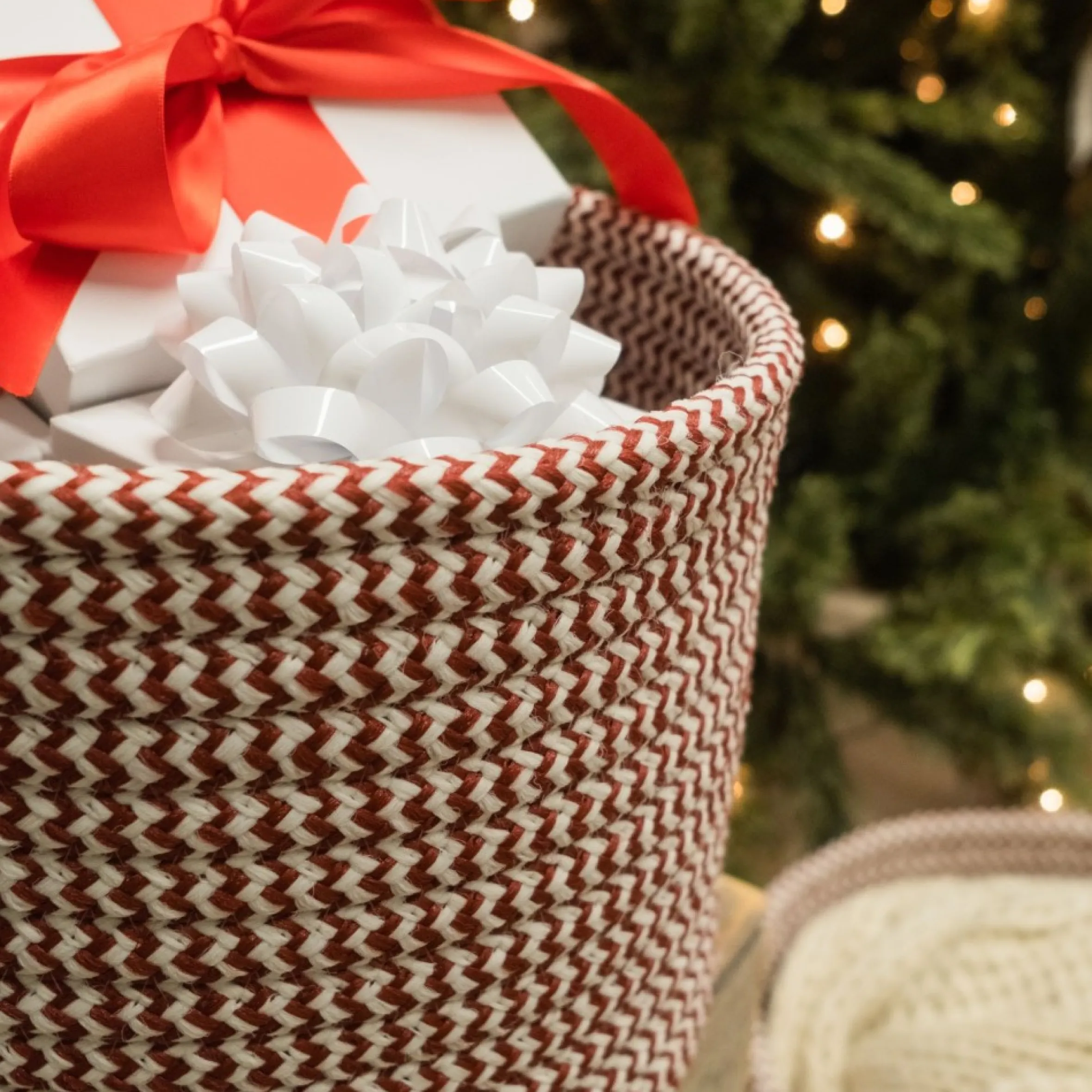 12" Green Braided Zig-Zag Christmas Woven Storage Basket