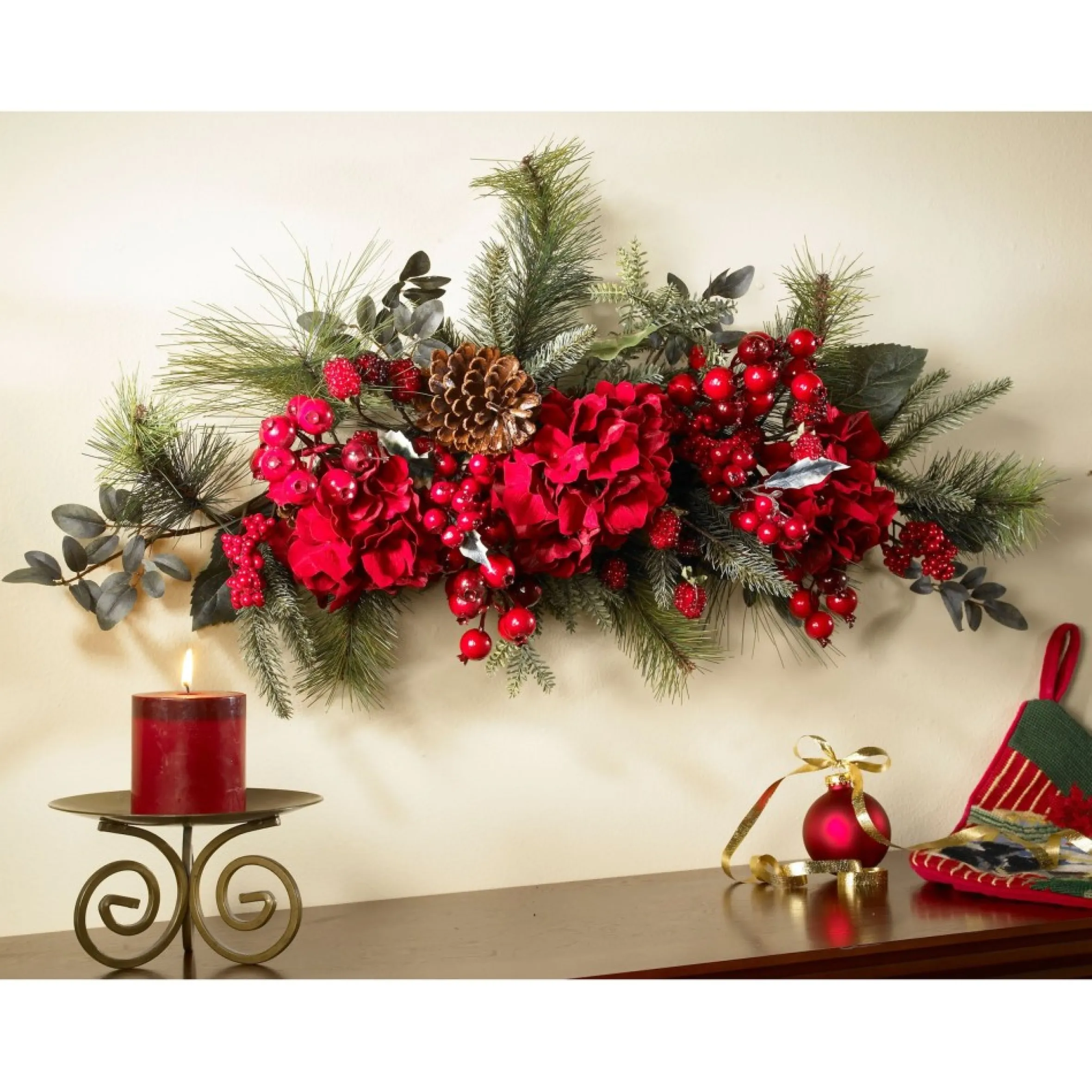 30" Hydrangea And Berries Artificial Christmas Swag, Unlit