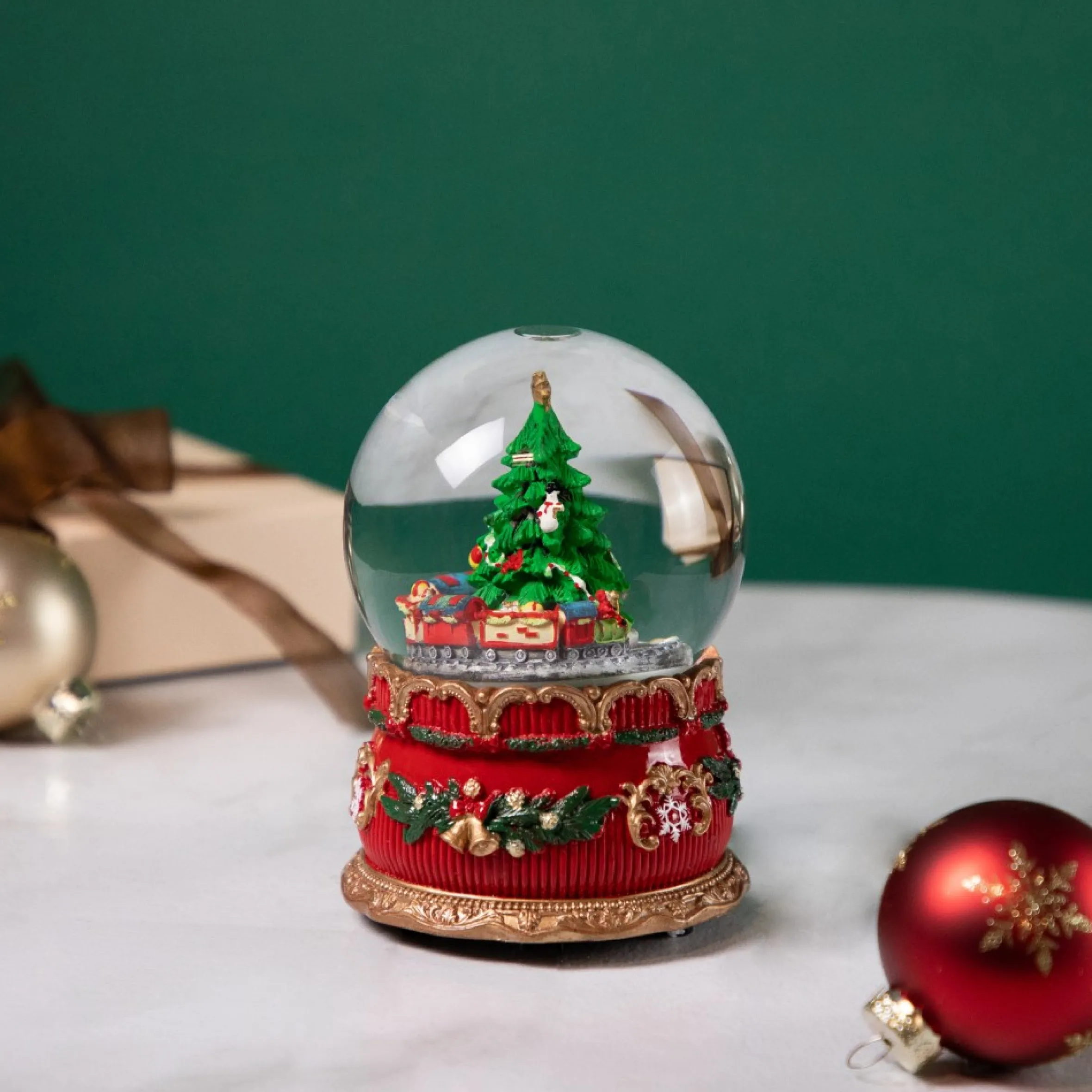 5.5" Musical Christmas Tree And Train Water Globe