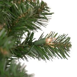 Pre-Lit Windsor Pine Artificial Christmas Wreath - 24-Inch, Clear Lights