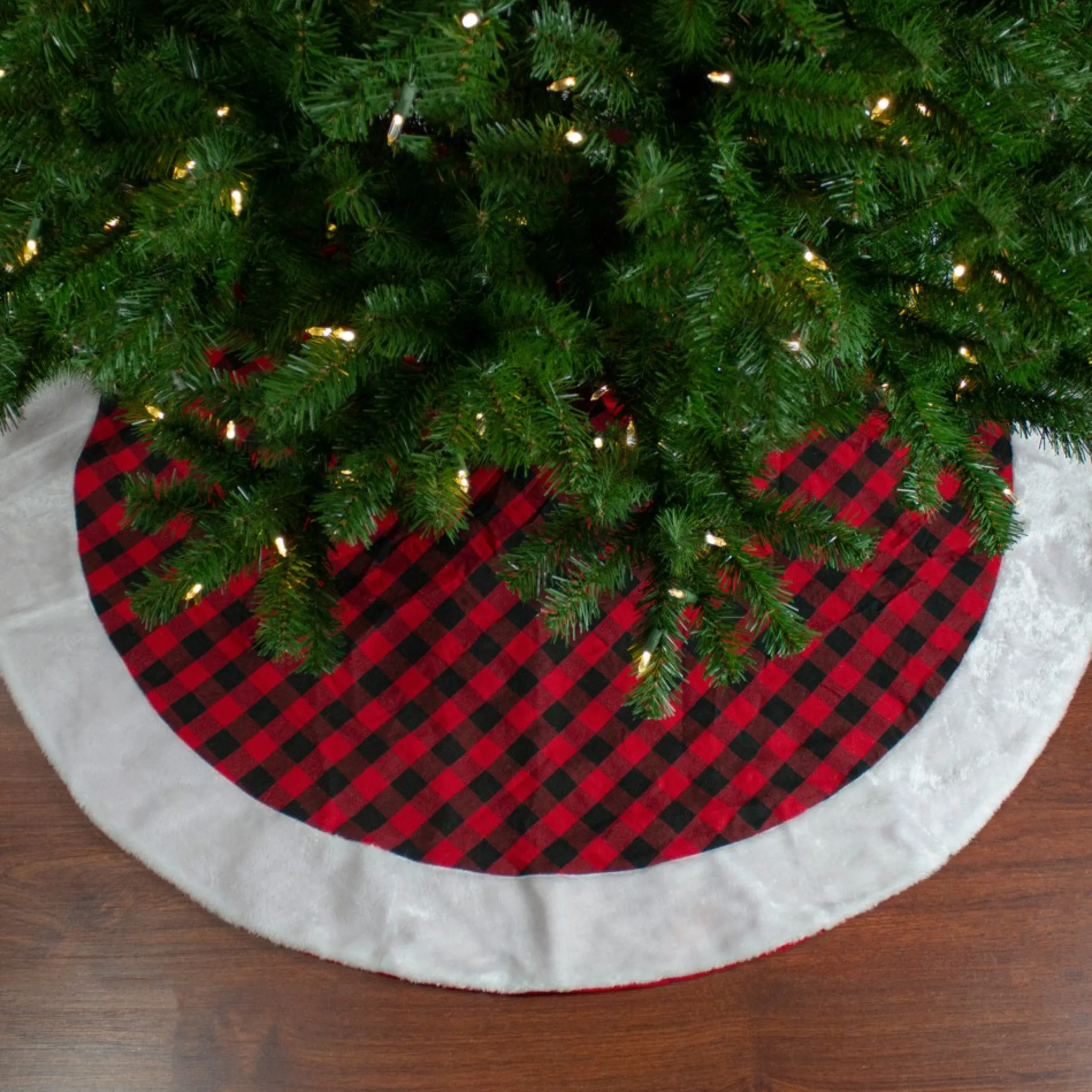 48" Red And Black Buffalo Plaid Christmas Tree Skirt With Faux Fur Trim