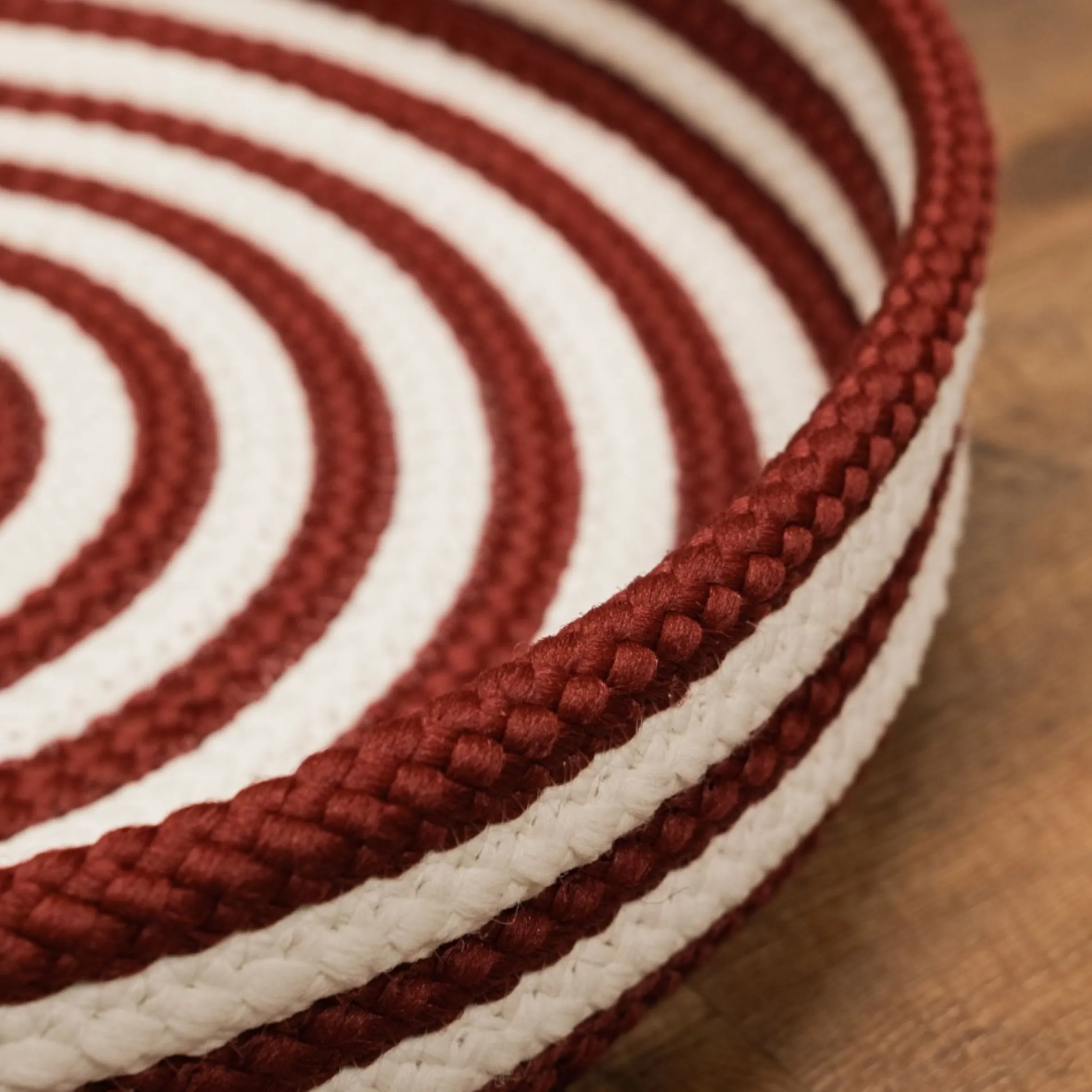 18" Red And White Woven Candy Cane Round Christmas Tray