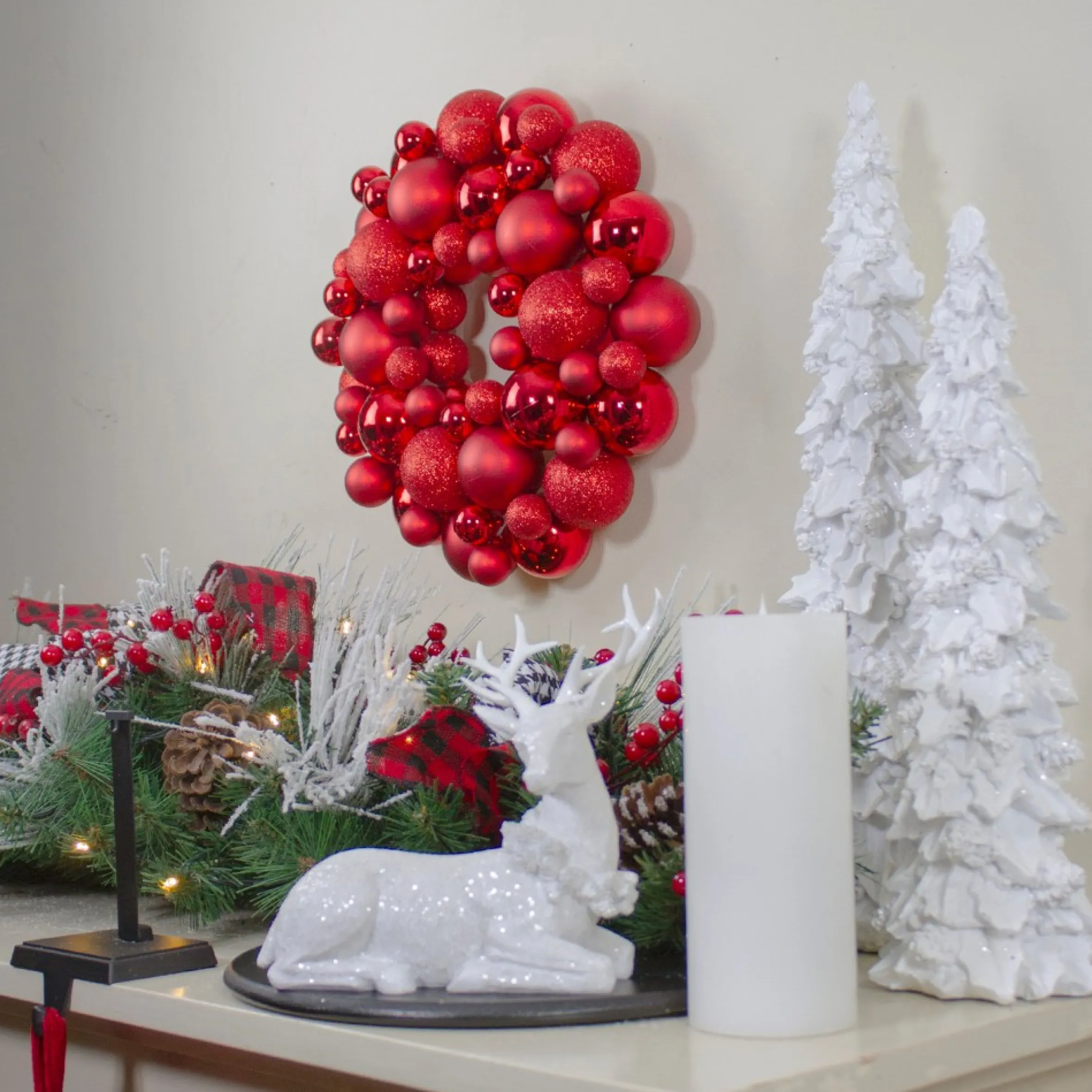 Red Hot 3-Finish Shatterproof Ball Christmas Wreath - 13-Inch, Unlit