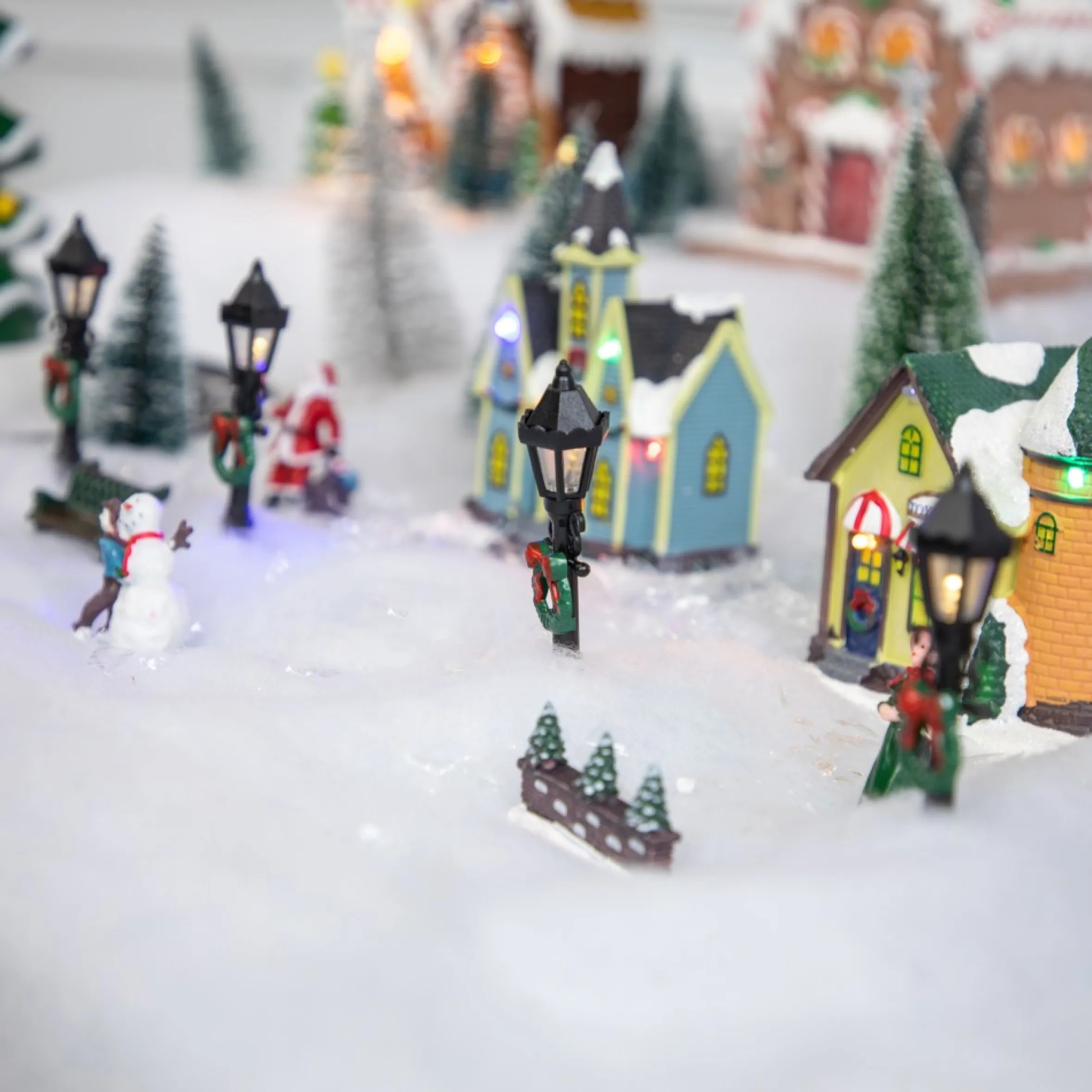 Set Of 4 Lighted Street Lamps Christmas Village Display Pieces - 4.75"