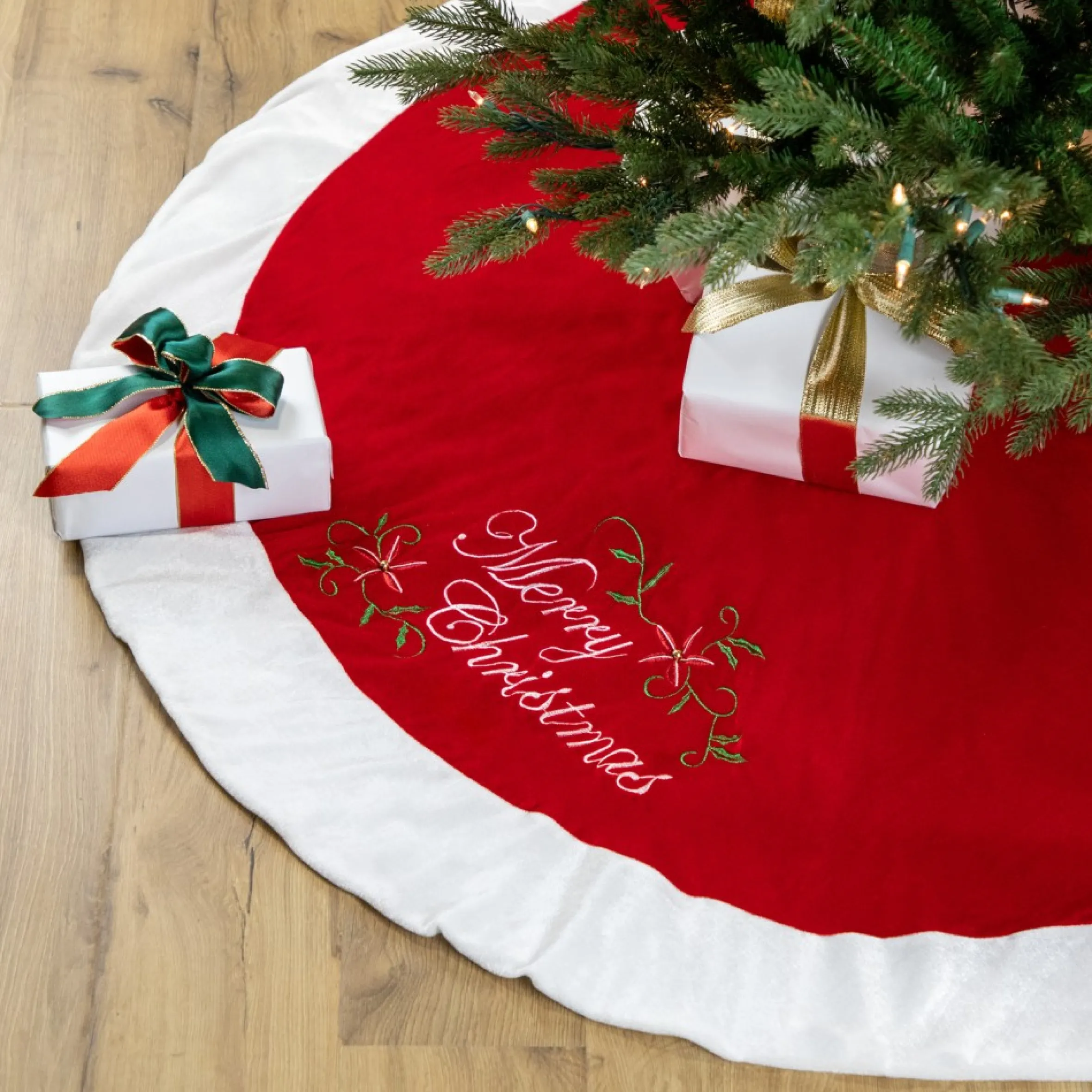 48" Traditional Red Merry Christmas Velveteen Tree Skirt